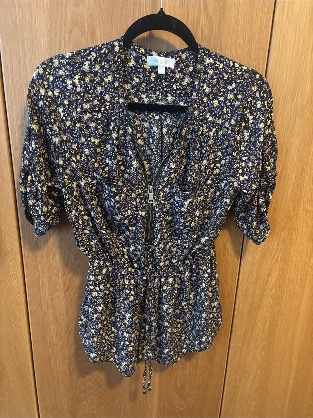 Floral Zip-Front Women’s Top in Navy and Yellow